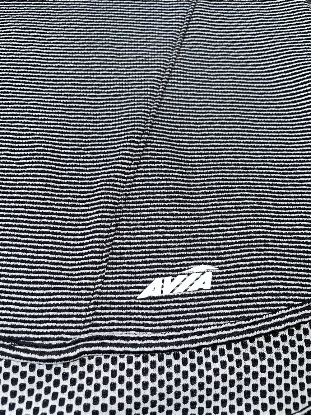 Avia Women’s Gray Short Sleeve Athletic Tee. Size Large - Picture 3 of 4